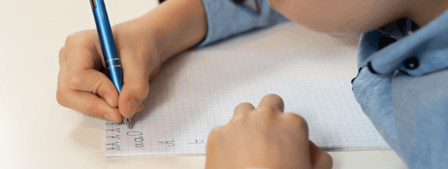 Czy pozycja głowy wpływa na rozwój krótkowzroczności?